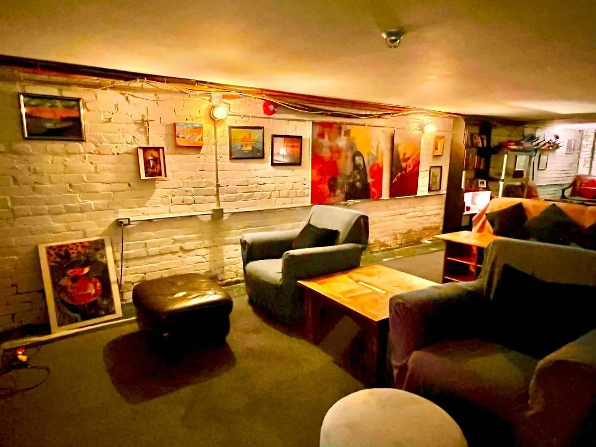 The Only Backpacker'S Inn (Adults Only) Toronto 2*,