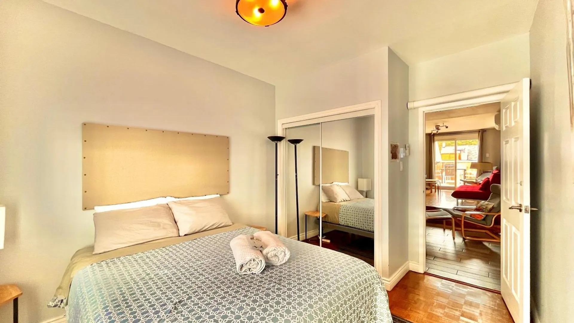 The Only Backpacker'S Inn (Adults Only) Toronto Konukevi