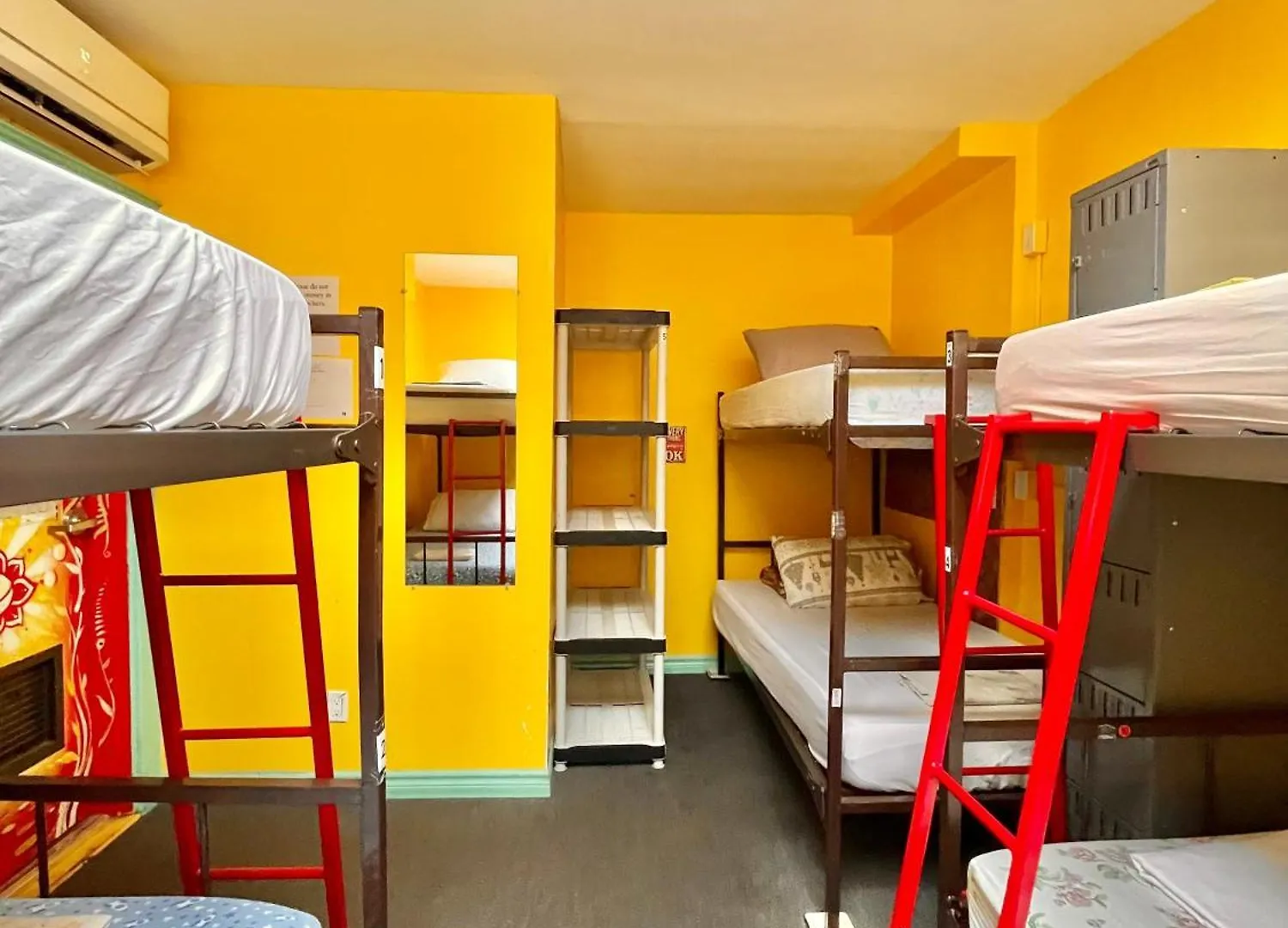 The Only Backpacker'S Inn (Adults Only) Toronto Konukevi
